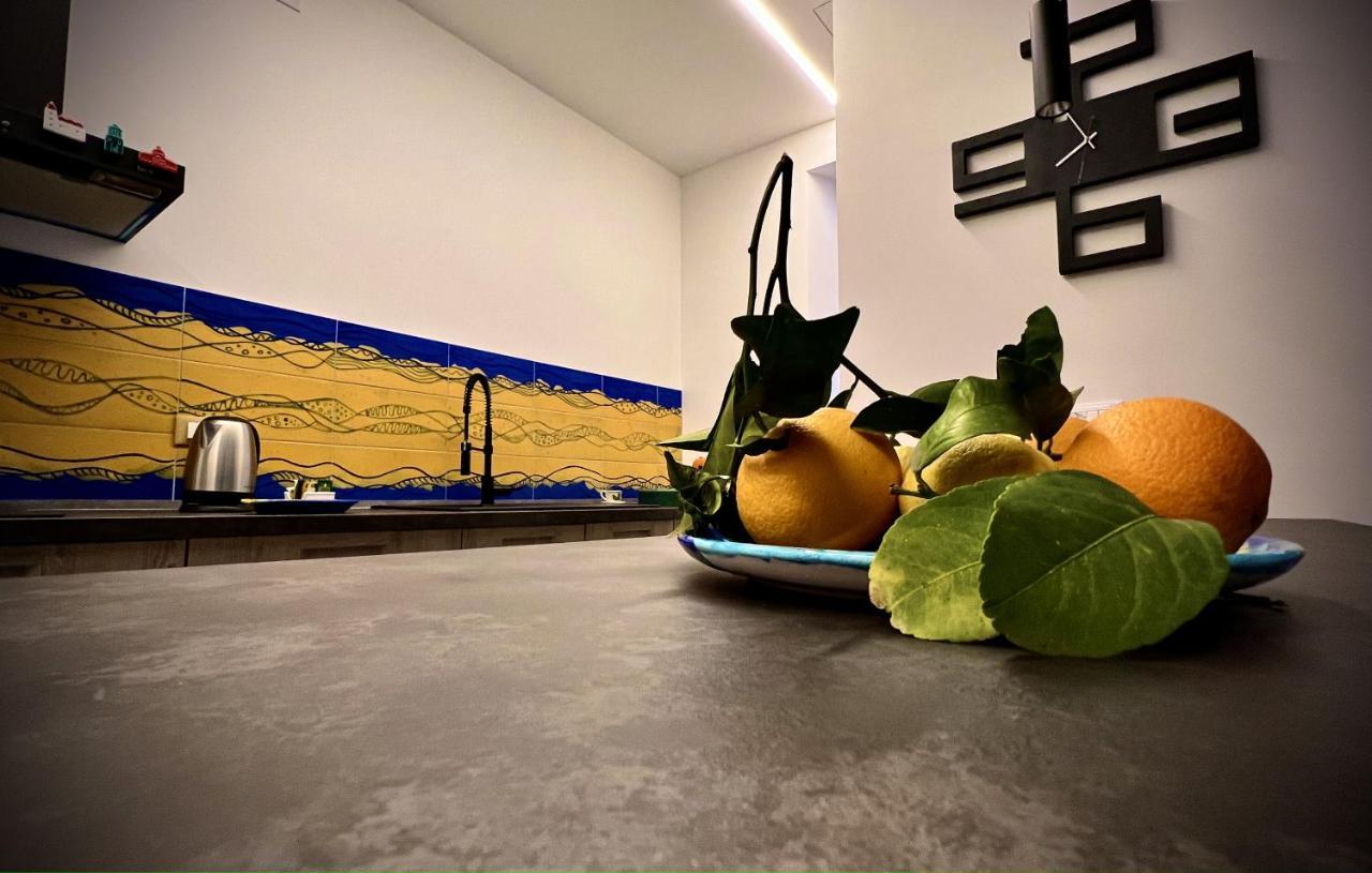Casa Vacanze Sleep Art Palermo Exteriör bild